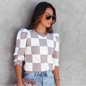 Checkered structured shoulder sweater